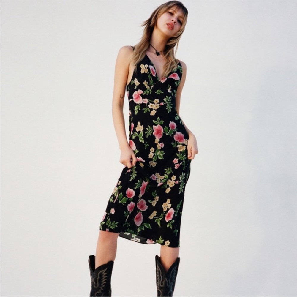 NWOT Realisation Par The Stephanie Dress in Moonflower Black Pink Midi Sz Small